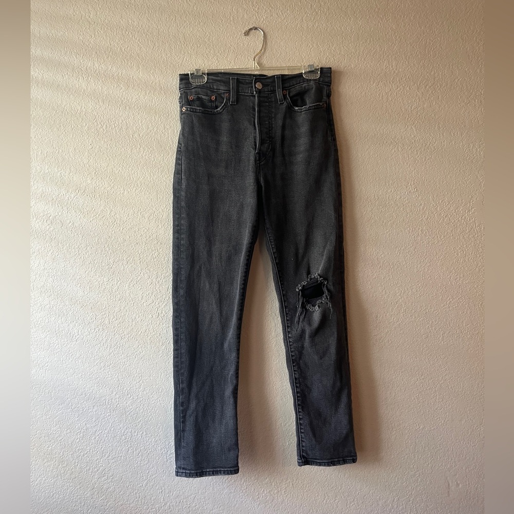 Levi Wedgie Straight Black Distressed Women's Jeans Size 28